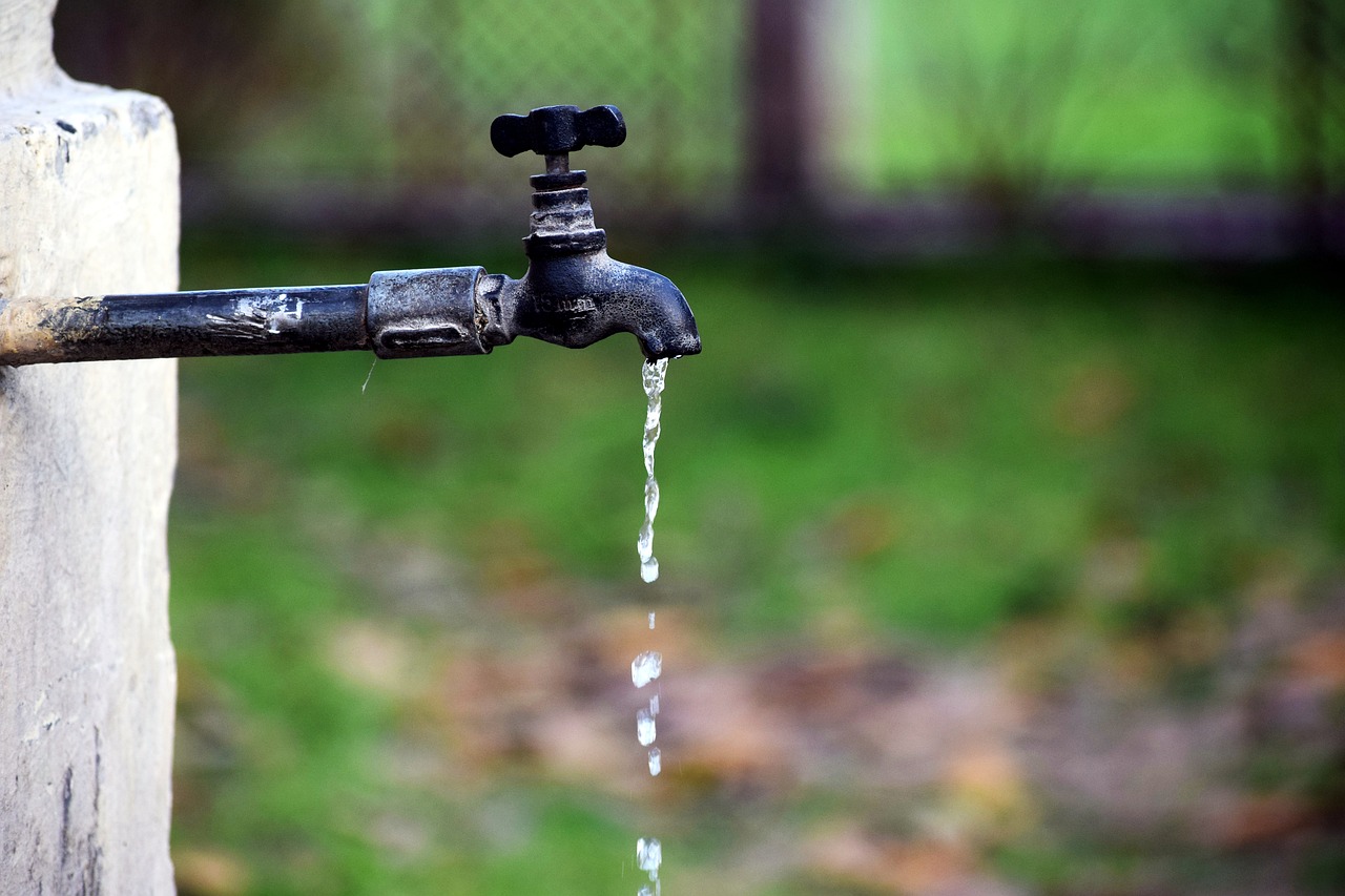 How to Fix a Leaking Tap at Home in Noida
